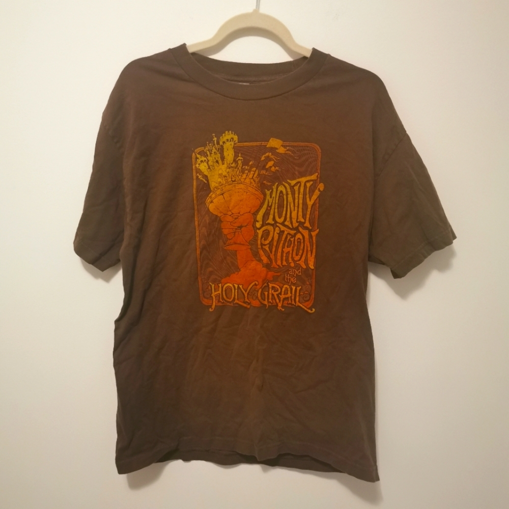 VINTAGE | Monty Python & the Holy Grail graphic tee